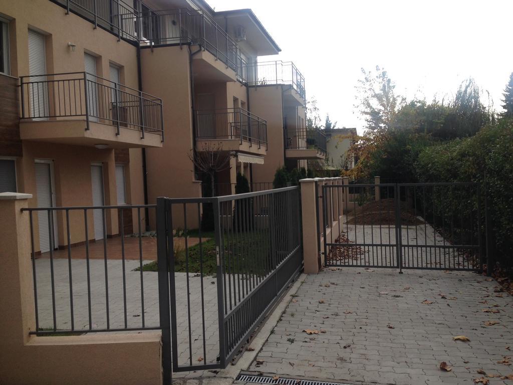 Zen Apartman Sunshine Zamárdi Exteriör bild